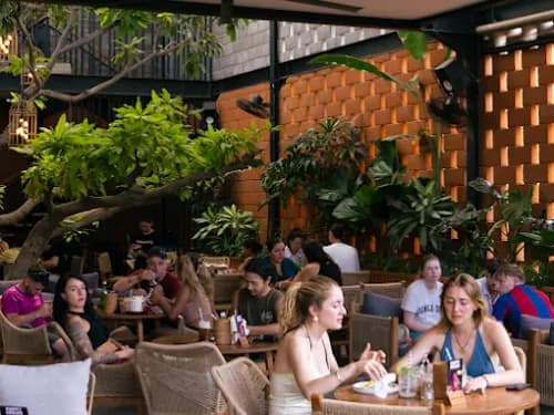 Brunch Club Pererenan