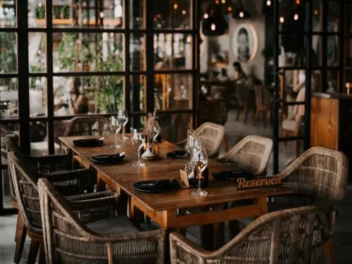 Mostly Restaurant